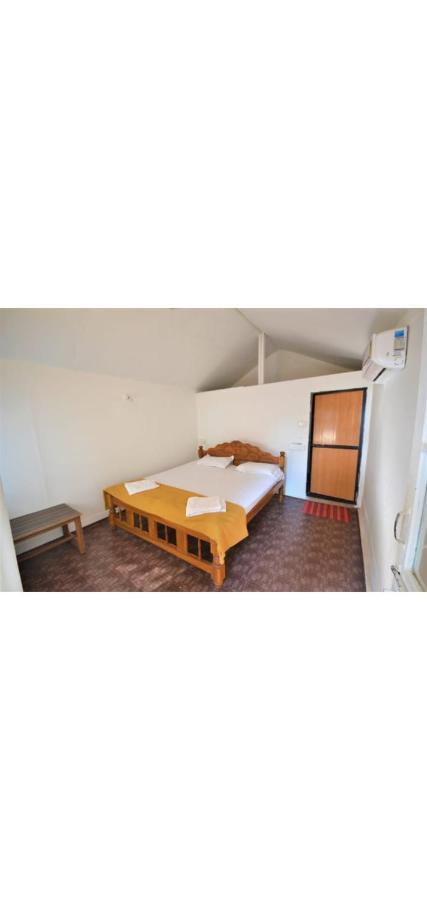 Baywatch Beach Resort Patnem カナコナ エクステリア 写真