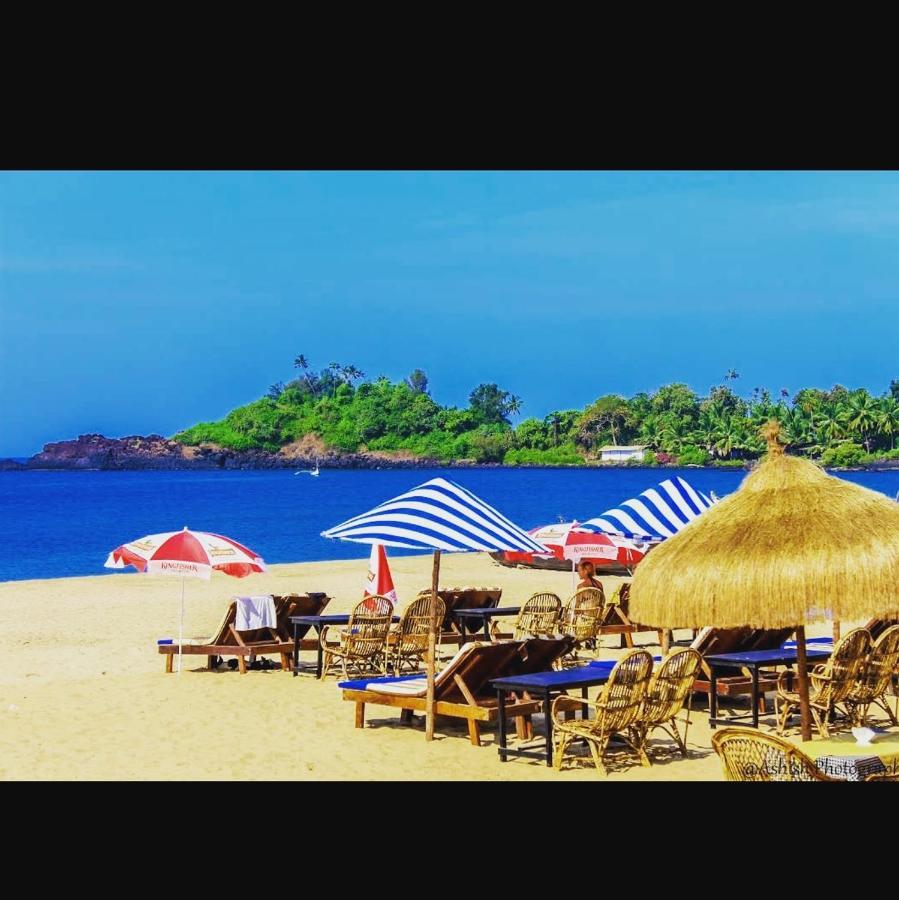 Baywatch Beach Resort Patnem カナコナ エクステリア 写真