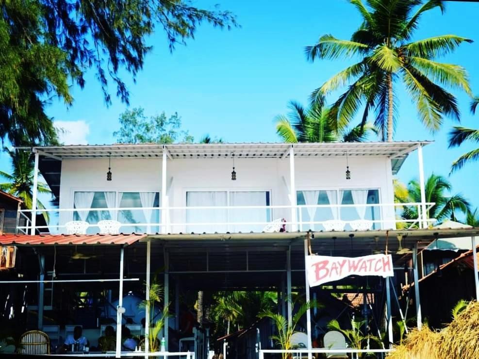 Baywatch Beach Resort Patnem カナコナ エクステリア 写真